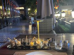 -恰餐厅及酒吧 CHAR Bar & Grill (北京丽都皇冠假日店)