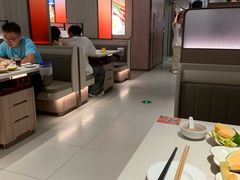 -海底捞火锅(凤凰广场店)