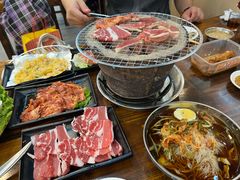 -韩风烤牛肉冷面店