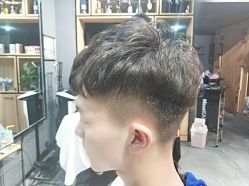 -MOVAN  HAIR莫凡匠人发型屋