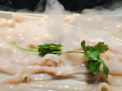 -渝嘴小老弟老火锅(华新村店)