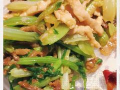 -刘胖子家常菜·蹄花焖藕(中央花园店)