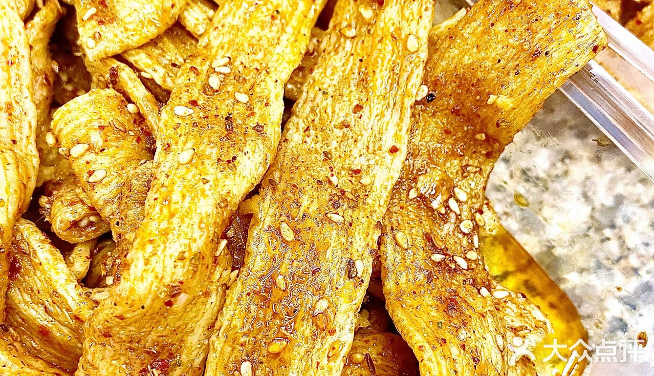 加班必备，蒜香辣条！[胜利]