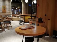 大堂-星巴克臻选(福州东百中心分店)