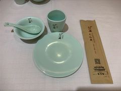 餐具摆设-天和晟烤鸭店(玉泉西街店)