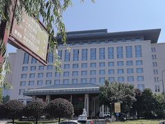 -西安唐隆国际酒店(大雁塔大唐不夜城店)