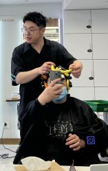 -镁连社·美联社