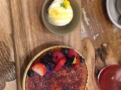 -FLOVIE FLORIST CAFE