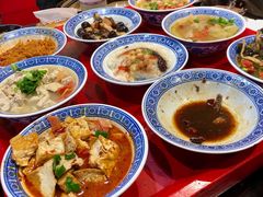 -蓝田九大碗民俗食府(蓝田店)