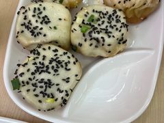 -小杨生煎(金山百联购物中心3楼店)