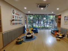 -金点蒙氏国际教育(悠然校区)