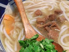-鑫花溪牛肉米粉(东环大润发店)