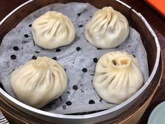 爆汁牛肉汤包-老新隆牛肉锅贴(新街口店)