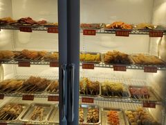 面包甜点陈列柜-盖小厨炸串凉皮臭豆腐(图书大厦店)