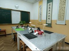 -明德翰墨·群艺芳华儿童成长中心
