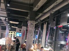 大堂-么肆烤肉·中式自助·烤肉大排档(街道口季佳PAI店)