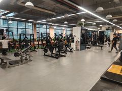 -岩顶健身(玄武店)