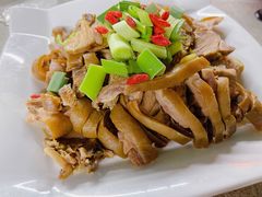 -墨脱石锅椰子鸡•香草鸭•东山羊(大东海店)