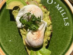 牛油果温泉蛋吐司-O'mills Sourdough Bakery&Bistro(永嘉路店)