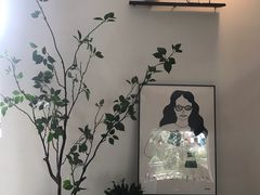 -彳亍咖啡·这里(水湾路店)