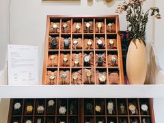 -LADY FAFA(巨鹿路陕西南路路口店)