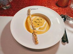 南瓜汤-Kathleen's Waitan 凯圣琳江景西餐厅(外滩店)