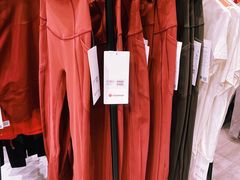 -lululemon(比斯特购物村店)