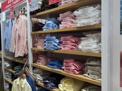 -优衣库(深圳万象天地旗舰店)