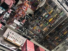 -泡泡玛特POPMART(侨福芳草地店)