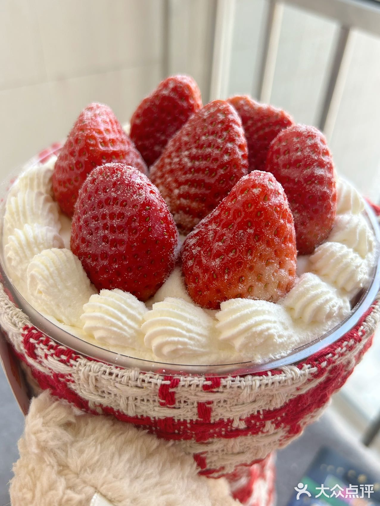 送你一束草莓🍓花束💐