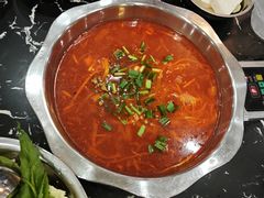 -黄利砖万峰林布依特色酸笋牛肉馆