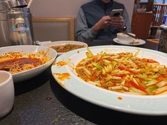 -万重锦·人文川菜馆(骡马市店)