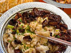 -小鱼小牛(世欧广场店)