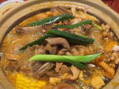 -沙胆彪炭炉牛杂煲(上海日月光广场店)