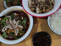 -朱大嘴肥肠血旺(福字街店)