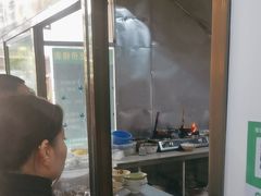 -余庆小吃(小吃一条街店)