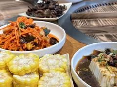 -咱屯子铁锅炖直营店(保利店)