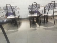 等位区-麦当劳(太原坞城路店)