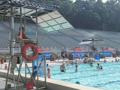 救生员-越秀山游泳场