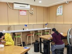 -叶伟胡辣壳面(两路口店)