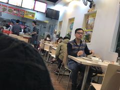 大堂-兄弟深夜豆浆