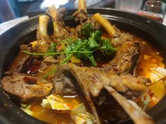 -沪小胖小龙虾(淮海中路旗舰店)