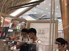 -奈雪的茶(市百一店)