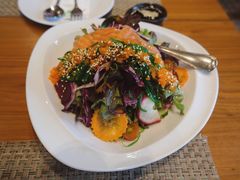 -Chom Cafe and Restaurant