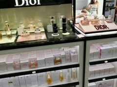 -日上免税店