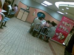 GQGowEr8ttMAAAAAAAG-麦当劳(静安寺店)
