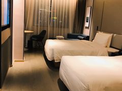 -成都太古里天府广场地铁站亚朵酒店