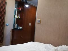-瑞都酒店连锁(机场万达店)