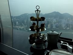 THE&nbsp;LOUNGE&nbsp;&&nbsp;BAR-天龙轩(香港丽思卡尔顿酒店)