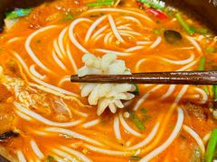 -良米山·云南野生菌过桥米线(上海首店)
